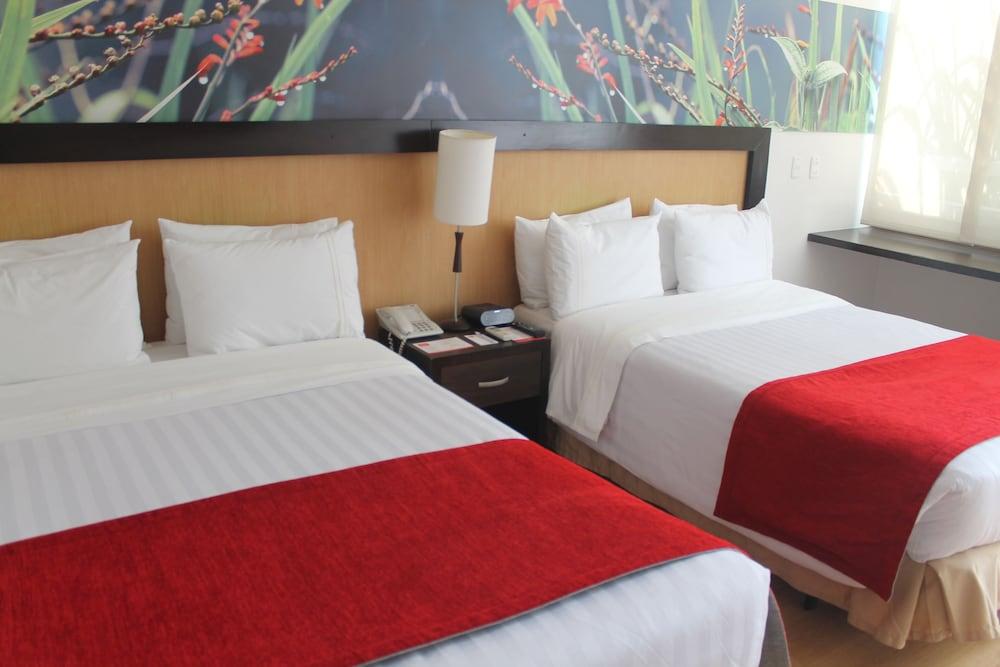 Mi Hotel Sandiego Medellin Exterior photo