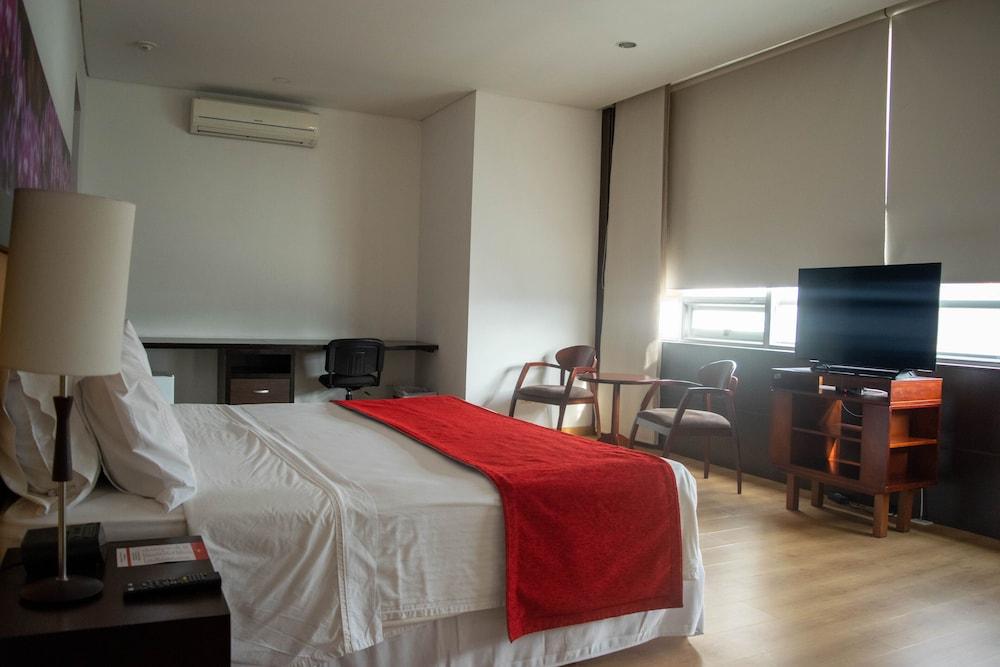 Mi Hotel Sandiego Medellin Exterior photo